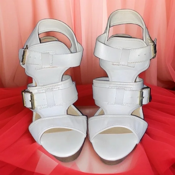 Mossimo Pavan White High Heel Shoes - Picture 2 of 6